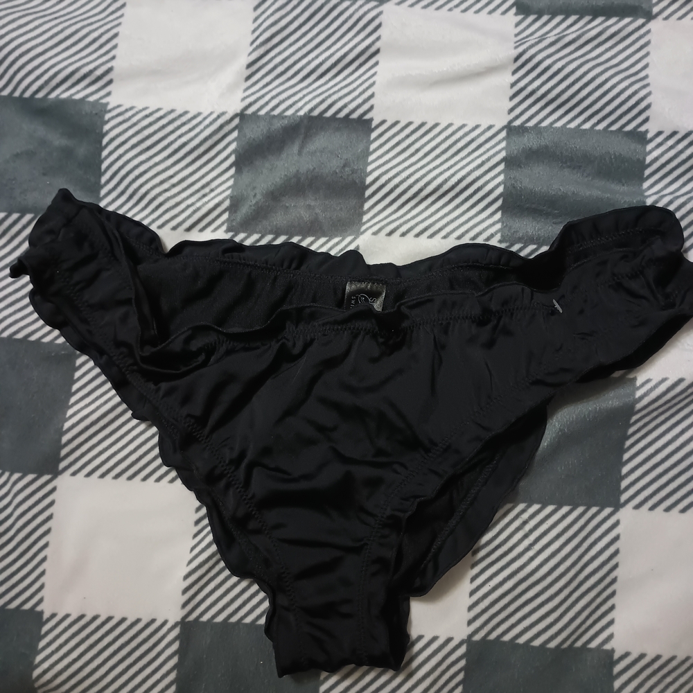 smart & sexy Black Bikini Bottom with Ruffle Waistband
